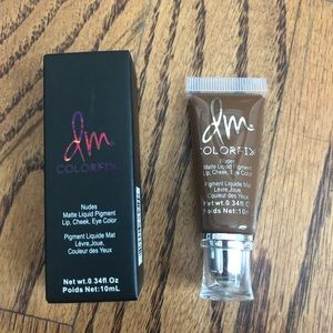 Danessa Myrick colorfix cream shadow nude10